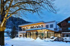 Отель Hell's Ferienresort Zillertal, Фюген